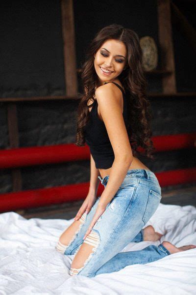 You might come across an El Paso female escort, offering her services at $100 per hour, while another one might charge $400 per hour. Ladys.one is undoubtedly one of the most reliable El Paso escort sites you can choose the call girls from. Before booking anyone, check the services offered by them, their flexibility for outstation services, and ...