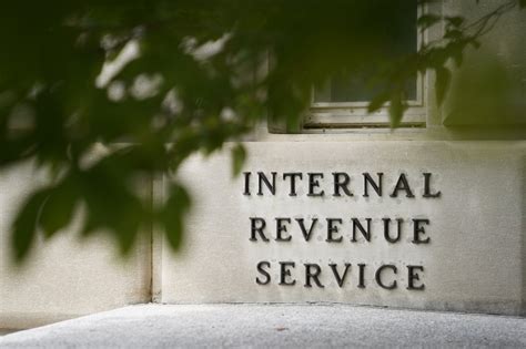 Calling the IRS? Hold times are way down this tax season