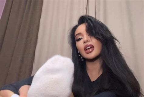 🍌 Callmelauritta Onlyfans Leak XXX 15 Pics