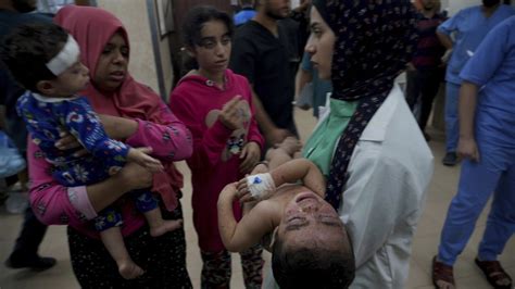 Calls grow to evacuate Gaza’s largest hospital