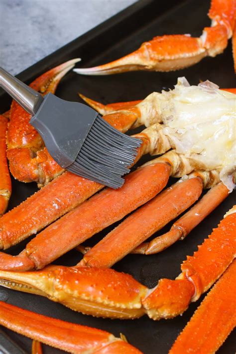 Calories in crab legs. Place the crab legs on a baking sheet in a single layer. Brush each leg generously with the garlic butter sauce, making sure to get some inside the shells for extra flavor. Put the baking sheet ... 