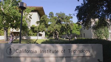 Caltech opens doors to students from schools without calculus, physics, chemistry