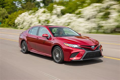 Camary. May 4, 2022 · Ice Edge paint becomes available on LE, SE, and XSE models. Price: The 2022 Toyota Camry starts at $25,395. A good sign of the 2022 Toyota Camry midsize sedan’s enduring strength is that it’s ... 