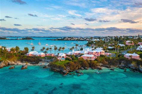 Cambridge beaches bermuda. 3. Horseshoe Bay (Most Famous Beach in Bermuda) Far from a hidden gem, Horseshoe Bay is one of the most popular beaches in Bermuda. Often considered one of the best beaches in the world, Horseshoe Bay attracts the praise of the masses with its soft pink sand, calm blue waters, and stunning scenery. The gentle curve of … 