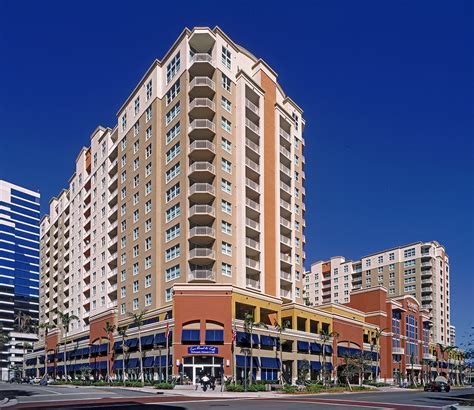 Camden las olas. Camden Las Olas offers upscale studio, one, two or three-bedroom apartments in the middle of downtown Fort Lauderdale for the best in urban luxury living. Experience living just steps from the lively Las Olas Boulevard where you can dine at the best restaurants in the city and have a cocktail at one of many trendy bars. 
