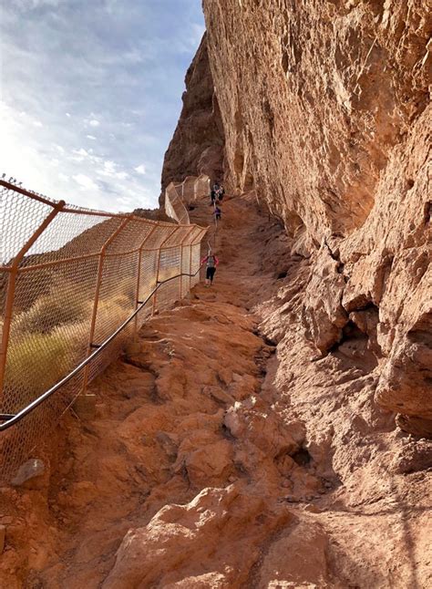 Camelback Mountain via Echo Canyon Trail