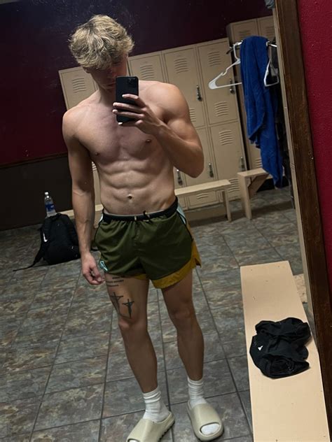 🍑 PORN Camerongaither Leaked