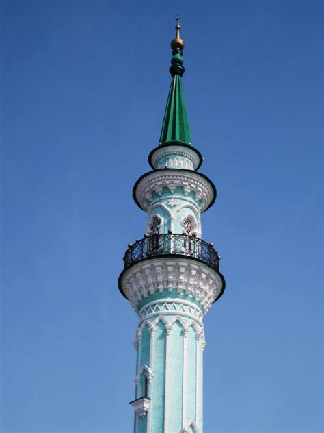 Cami minaresinin şerefesi hangi yönü gösterir