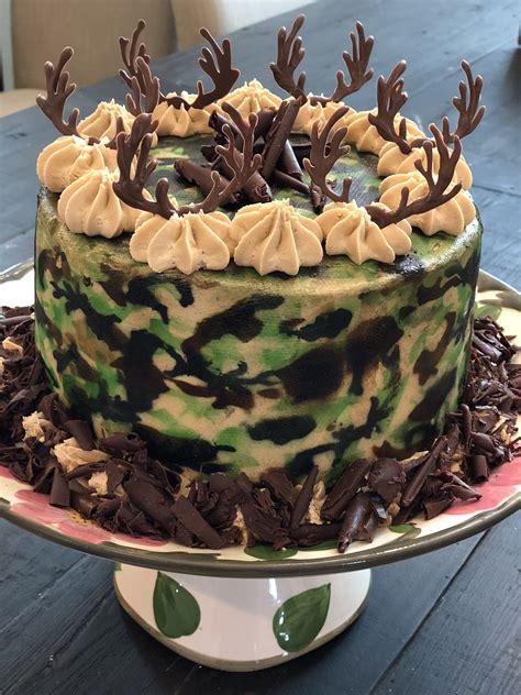 Camo cake. Just freehanded camo shapes and filled in with star tips. Added a few army men ... cake · birthday · camo · cakes · army. Additional info. License Histo... 