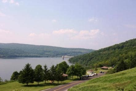 CamperEdge Howell Run Picnic Area