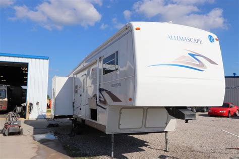 Campers ottawa ks. New 2023 Coachmen Apex Ultra-Lite 289TBSS. New Travel Trailer in Ottawa, Kansas 66067. Coachmen Apex Ultra-Lite travel trailer 289TBSS highlights: Front Private Bedroom Exterior Camp Kitchen Full Bath 32" LED TV Triple Bunks Your search for the perfect family-friendly travel trailer is over with this Apex Ultra-Lite. 