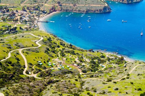 Camping catalina island. When it comes to idyllic coastal scenery and activity options for fun in the sun, Two Harbors Campground on Santa Catalina Island ’s west end is as good as it gets. Take a one-hour express ferry from Long Beach, San Pedro, Newport Beach, or Dana Point to reach this Southern California island 22 miles off the coast. The … 
