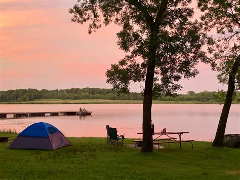 Camping in southern illinois. Camping is a great way to spend time with friends and family, explore nature, and disconnect from the hustle and bustle of everyday life. Choosing the right campsite can make or br... 