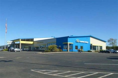 Camping world syracuse ny. Camping World of Syracuse, NY is located off the New York State Thruway at exit 39 in Syracuse, New York. We offer one of the largest inventories of … 