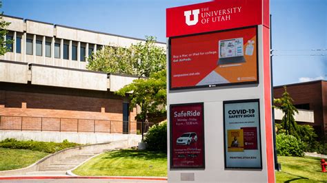 The Student Union and Odum Library maintain a number of digital signage displays for advertising events and initiatives to the campus community.. 