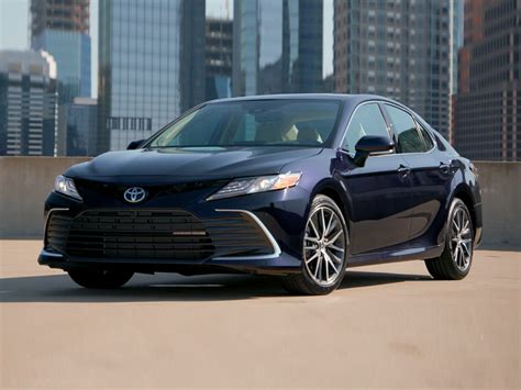 Camry all wheel drive. All-wheel drive is available for another $1,400 on gas-only four-cylinder versions of the LE, SE, SE Nightshade, XLE and XSE. Hybrids start at $28,405 for the LE, rising to $33,845 for an XSE. 