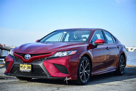 Camry hybrid le. 2018 Toyota Camry Hybrid LE FWD. 84,399 mi 2.5L I4 Hybrid. $19,882 GOOD DEAL LE Package. Steel Wheels + more (309) 724-5245. Request Info. Macomb, IL Year: 2018 Make: Toyota Model: Camry Hybrid Body type: Sedan Doors: 4 doors Drivetrain: Front-Wheel Drive Engine: 2.5L I4 Hybrid Exterior color: Red Combined gas mileage: ... 