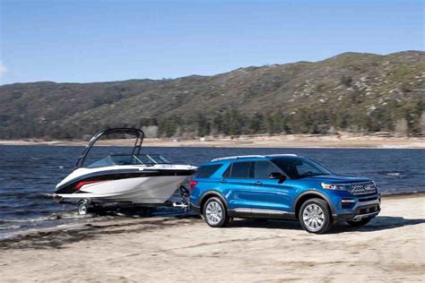 Can A Ford Explorer Tow A Pontoon Boat? - Crowsurvival