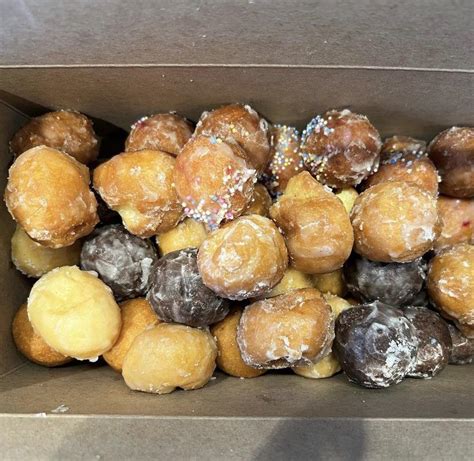 Can I pick my timbit flavors?? : r/TimHortons - Reddit