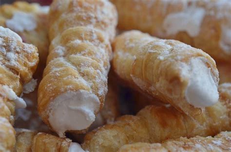 Can You Freeze Cannolis? - PreparedCooks.com