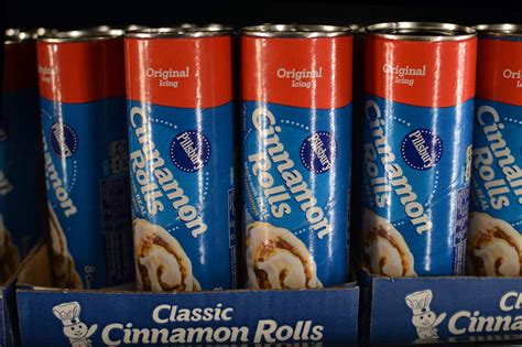 Can You Freeze Pillsbury Cinnamon Rolls? - Foods Guy