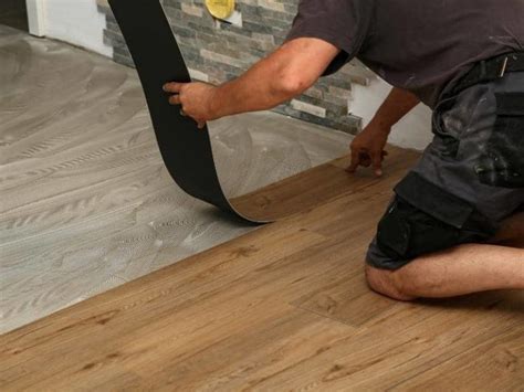 Can You Use Vinyl Flooring on Ceiling? (Quick Answers)