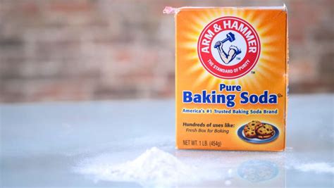 Instructions: Baking Soda Cleanse to a Pass a Piss Drug Test. You need two ingredients, baking soda, and water. Keep reading FMA Health to get know more about it. Now dosage is the biggie. Online, reports say 2 o 3 tablespoons, but as we have seen, one of our nearly dead experimenters took 3 to 5 teaspoons.. 