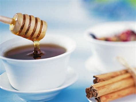 Can honey and cinnamon really help with weight loss? - Medical News Today