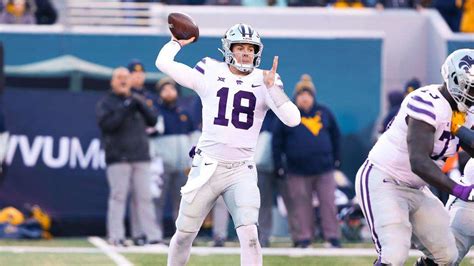 Dec 30, 2022 · That turned out to be a blessing in disguise, because Howard has played like an All-American ever since. He has thrown for 1,423 yards and 15 touchdowns in six games while leading K-State to one ... . 