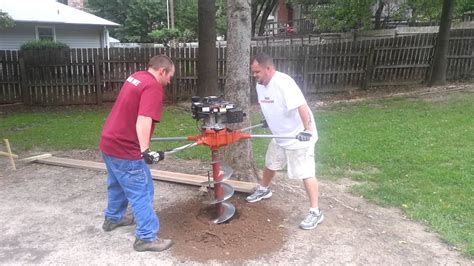 Can one person use a two person auger? - Alldor Garden