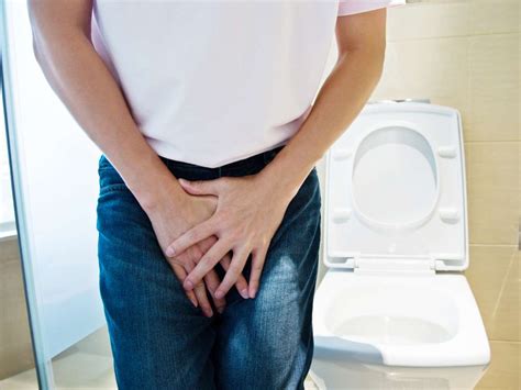 Can taking pain meds make it hard to urinate? - Drugs.com