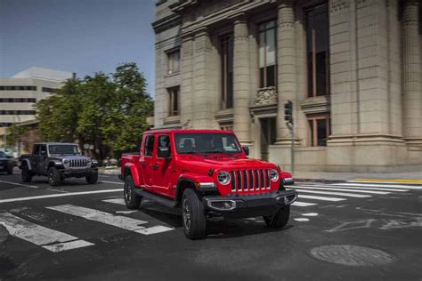 Can the Jeep Gladiator be Flat Towed? - Four Wheel Trends