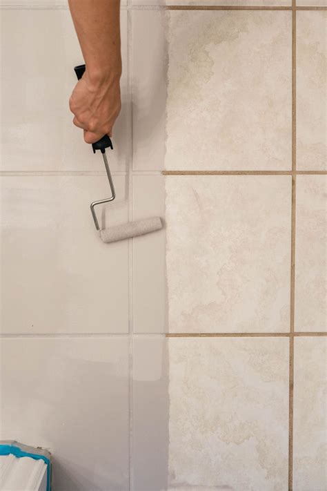 Can you paint ceramic tile. Painting ceramic tile is an excellent alternative to replacement since true bath tile “reglazing” can only be done in a kiln. Ceramic tile countertops, showers, ... 