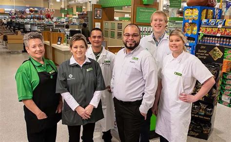 Can you work at publix at 14. If you meet the minimum requirements stated in the job posting that interests you, we encourage you to apply. Because Publix has a policy of promoting from within when … 