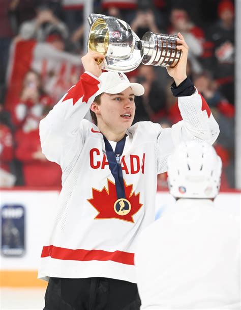 Canada’s Connor Bedard honored as IIHF’s first male player of the year