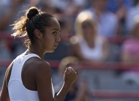Canada’s Leylah Fernandez upsets Haddad Maia at National Bank Open