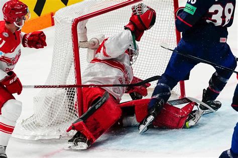 Canada loses to Switzerland, US qualifies for quarters after 5th win at ice hockey worlds