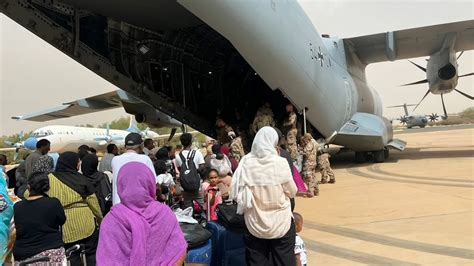 Canadian family describes escape from Sudan