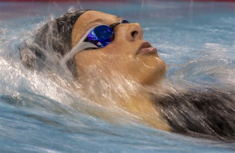 Canadian swimmer McIntosh sets women’s world record in 400 metre freestyle