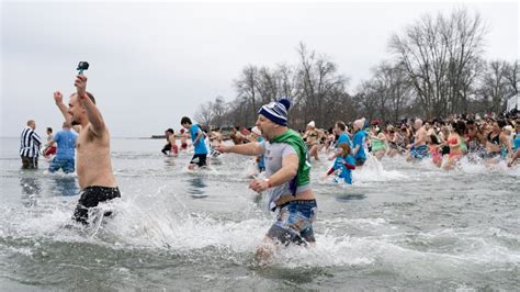 Canadians across country expected to celebrate New Year’s Day with polar bear swim