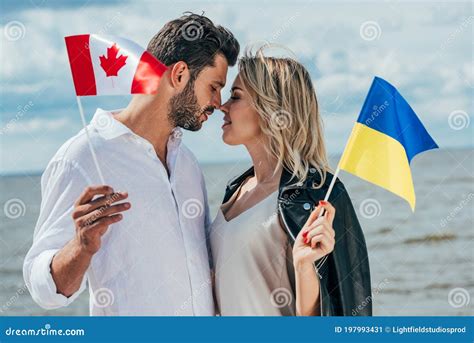 Canadiens ukrainiens ; leur place et leur rôle dans la vie canadienne. - Frühgeschichtliche funde aus dem braunschweiger land.