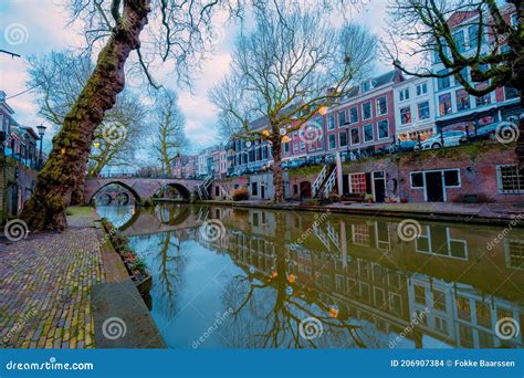 Canals of Utrecht - Holland.com