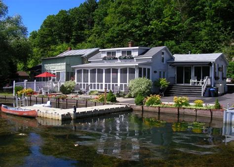 Canandaigua Lake Vacation Rentals & Homes - Airbnb