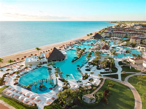 Cancun moon palace resort. 