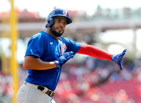 Candelario leads Cubs against the Reds after 4-hit game