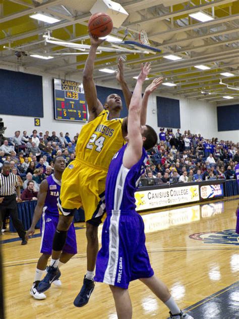 Canisius takes on Saint Peter’s following Dinkins’ 21-point game