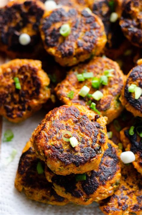 Canned Salmon Cakes {Salmon Patties} - iFoodReal.com