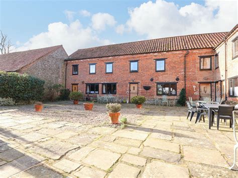 Cannister Hall, Hayloft, Toftrees, Fakenham, North Norfolk, Norfolk …