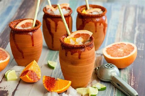 Cantaritos. Nov 13, 2019 · The Cantaritos is a Mexican tequila cocktail named after the red clay cups they are traditionally served in. Made by mixing fresh squeezed lemon, lime, grapefruit, and orange juice, salt, tequila, and grapefruit soda, then pouring it into a chili-salt lined clay cup. 