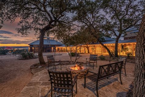 Canyon of the eagles. A Nature-Based Resort, Canyon of the Eagles Resort is your Get-A-Way from Reality | Houston Style Magazine | Urban Weekly Newspaper Publication Website From July 5th – Aug 31st, 2022, buy 3 guestroom nights of any room type and get the 4th night at 50% off. 